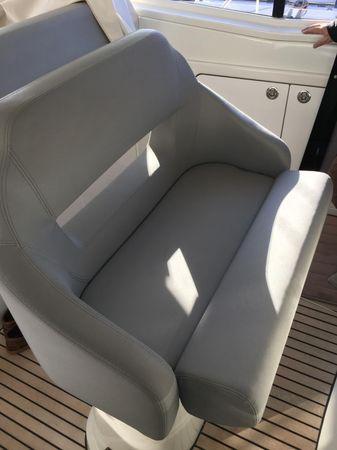 slider 6 Beneteau Monte Carlo 42 HT